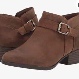 Preowned Clarks Adreena Ease Mid Ankle Boot, Dark Tan Leather, Size 9